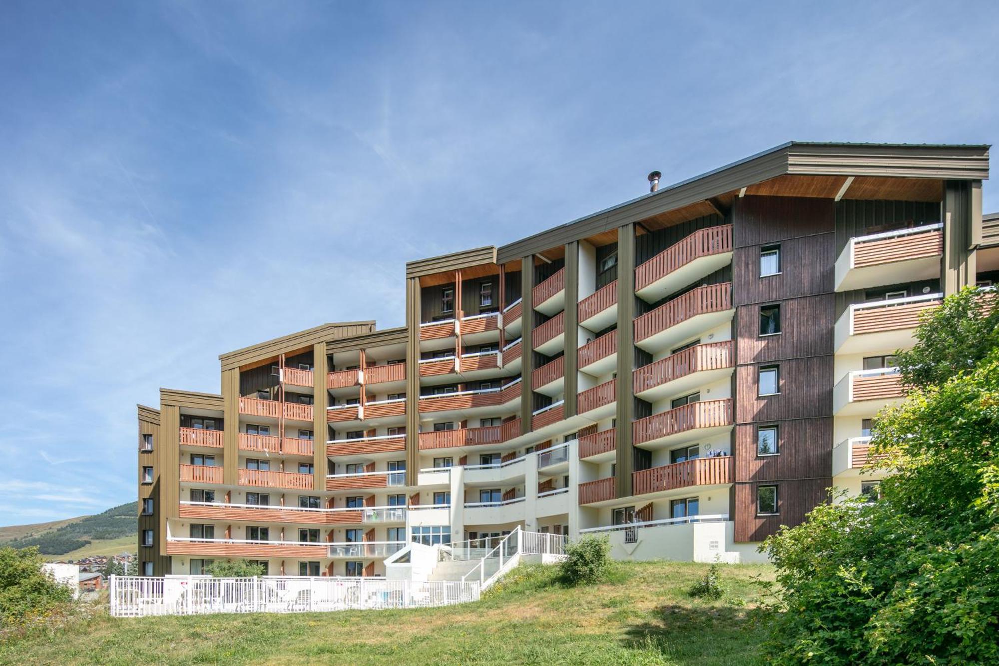 Residence Pierre & Vacances Les Bergers Alpe d'Huez Екстериор снимка