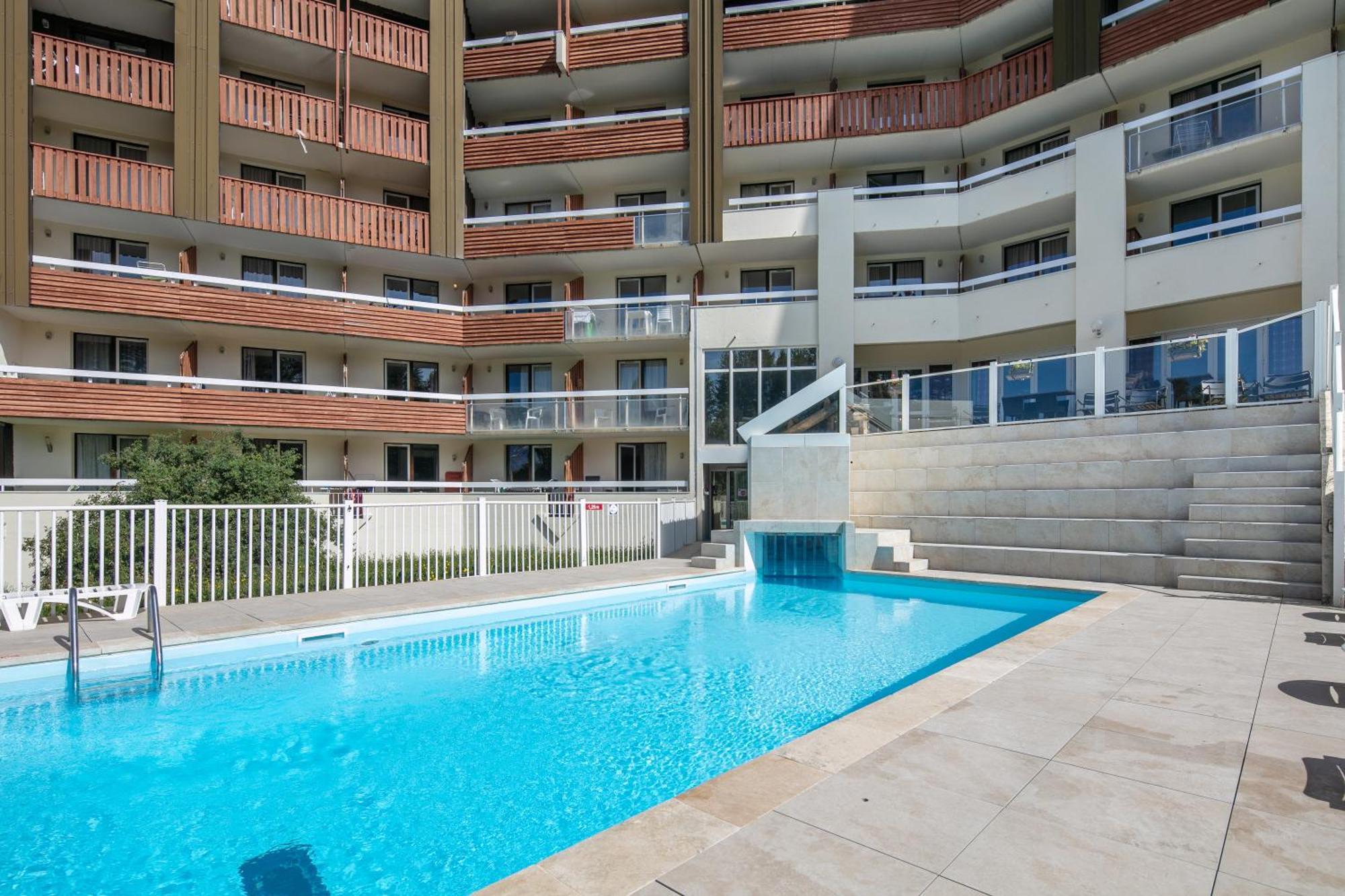 Residence Pierre & Vacances Les Bergers Alpe d'Huez Екстериор снимка